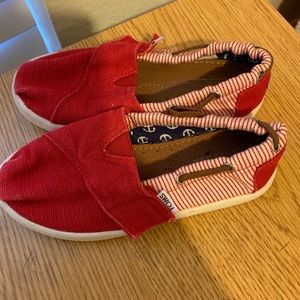 Toddler toms